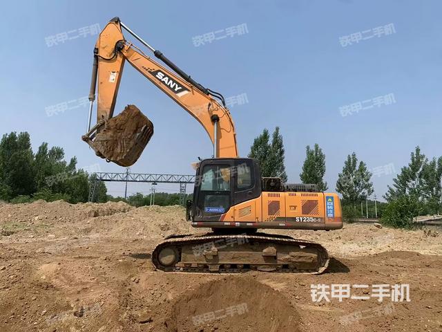 三一重工SY235C-9挖掘機