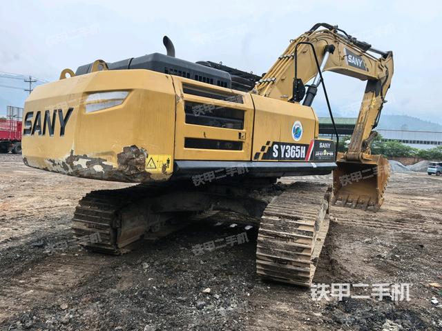 右后45(整機(jī)外觀) 右后45(整機(jī)外觀)
