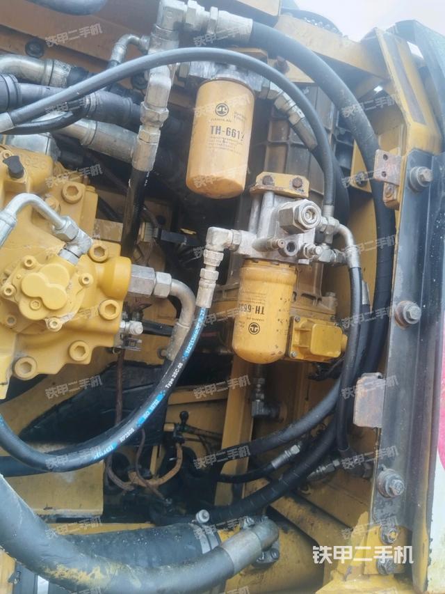 液壓泵斜45?右(大件艙室) 液壓泵斜45?右(大件艙室)