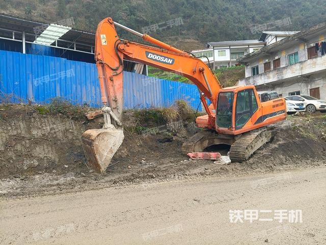 斗山DH215-9E挖掘機