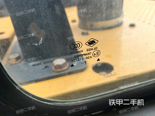 右側(cè)玻璃角標(biāo)(駕駛室部分) 右側(cè)玻璃角標(biāo)(駕駛室部分)