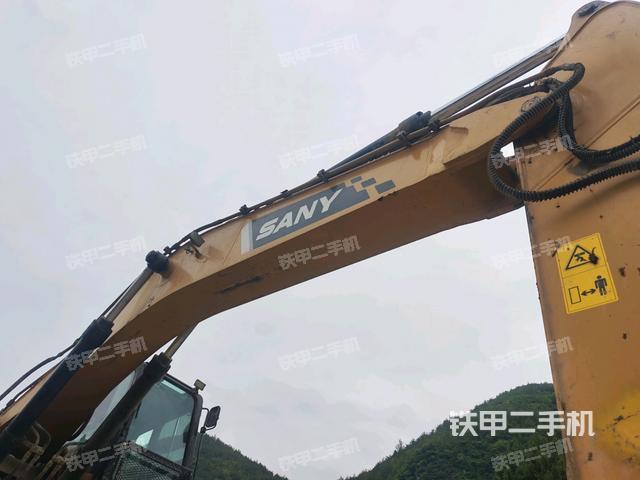 大臂整體?右側(cè)(工作和回轉(zhuǎn)裝置) 大臂整體?右側(cè)(工作和回轉(zhuǎn)裝置)