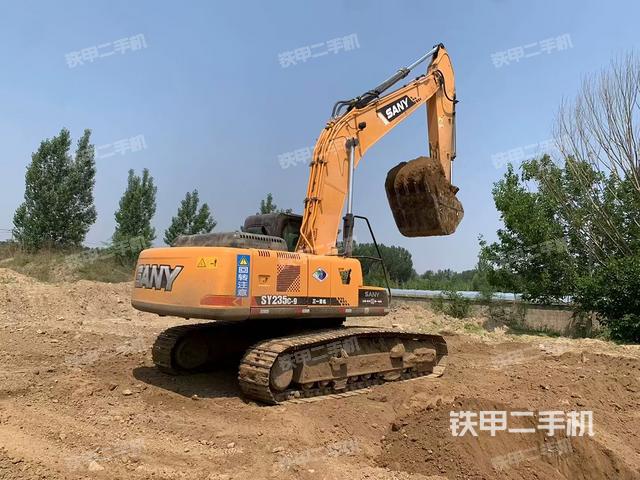 整機右后45°(整機外觀) 整機右后45°(整機外觀)