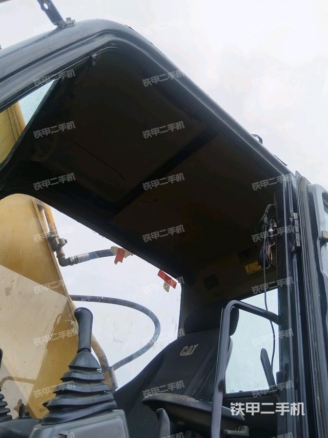 頂棚整體(駕駛室部分) 頂棚整體(駕駛室部分)