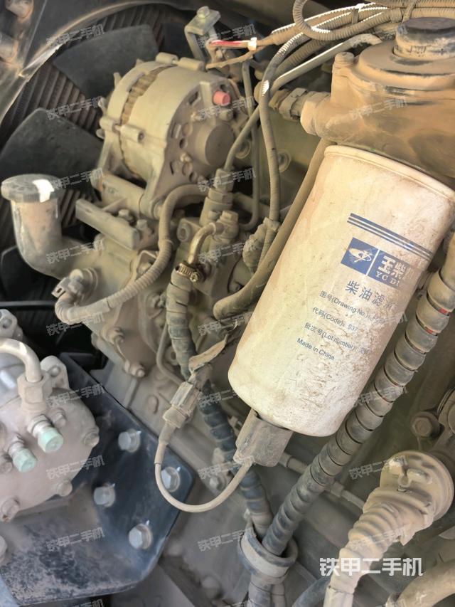 发动机室(上车部件) 发动机室(上车部件)