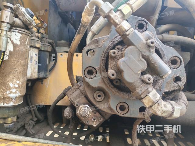 液壓泵斜45?左(大件艙室) 液壓泵斜45?左(大件艙室)