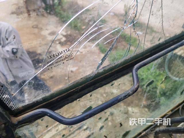 座椅后部(駕駛室部分) 座椅后部(駕駛室部分)