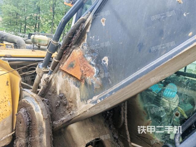 大臂根部?斜視(工作和回轉(zhuǎn)裝置) 大臂根部?斜視(工作和回轉(zhuǎn)裝置)