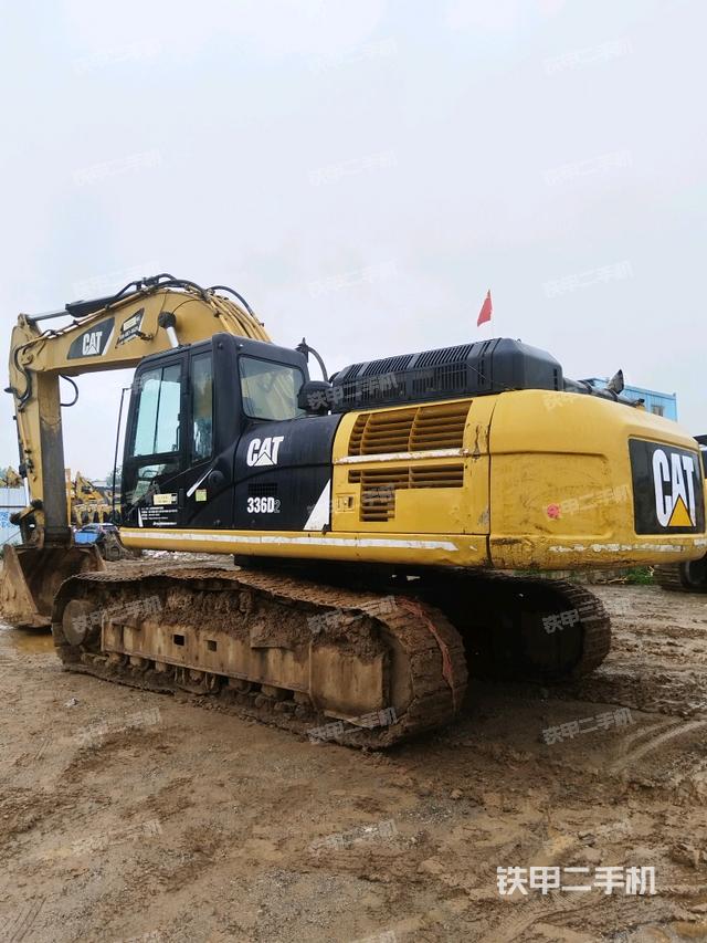 左后45(整機(jī)外觀) 左后45(整機(jī)外觀)