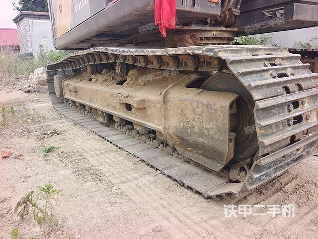 单侧履带整体（整机外观）