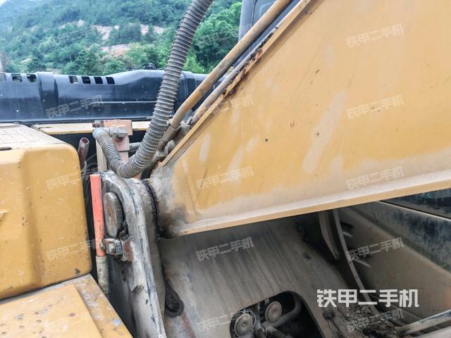 大臂根部?斜視(工作和回轉(zhuǎn)裝置) 大臂根部?斜視(工作和回轉(zhuǎn)裝置)