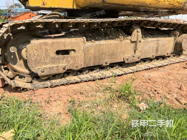 左侧履带整体 (行走机构) 左侧履带整体 (行走机构)