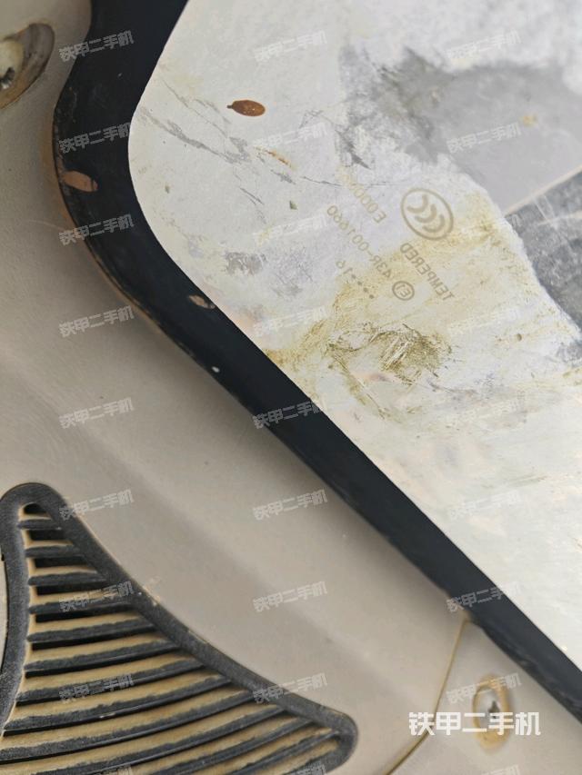 后窗玻璃角標(biāo)(駕駛室部分) 后窗玻璃角標(biāo)(駕駛室部分)