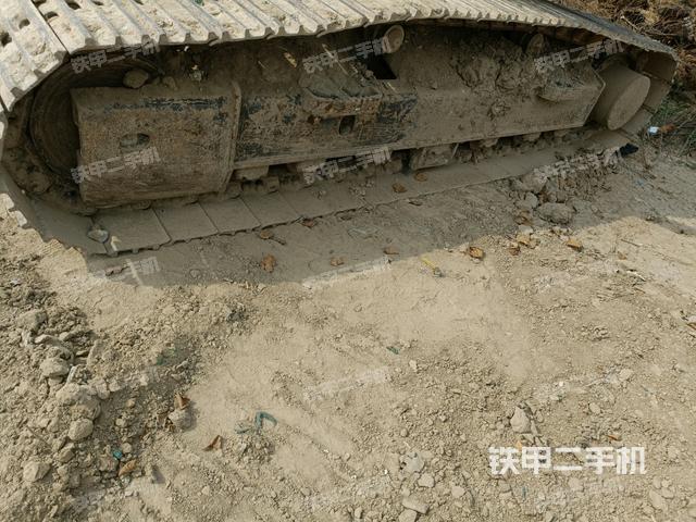 左側(cè)履帶整體?(行走機(jī)構(gòu)) 左側(cè)履帶整體?(行走機(jī)構(gòu))