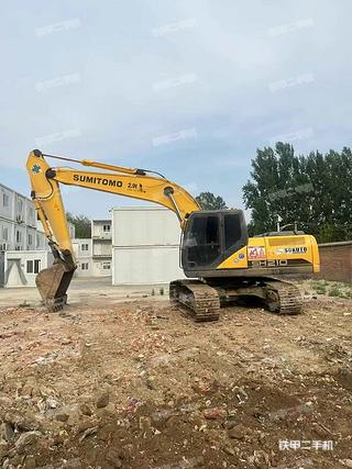 住友SH210A5挖掘机实拍图片