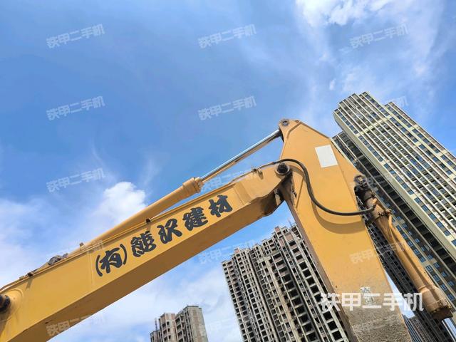 小臂整體左后(工作和回轉(zhuǎn)裝置) 小臂整體左后(工作和回轉(zhuǎn)裝置)