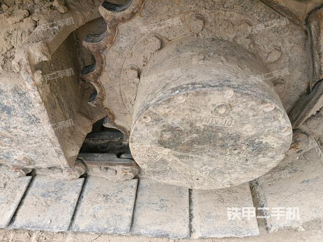 左驅(qū)動(dòng)輪(行走機(jī)構(gòu)) 左驅(qū)動(dòng)輪(行走機(jī)構(gòu))