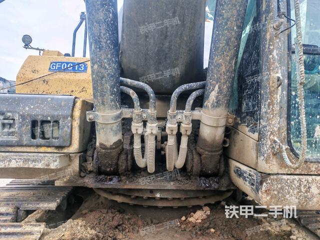 鏟斗45度(工作和回轉(zhuǎn)裝置) 鏟斗45度(工作和回轉(zhuǎn)裝置)