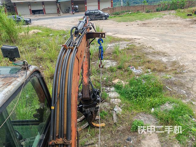 驾驶室工作台(整机外观及大件) 驾驶室工作台(整机外观及大件)