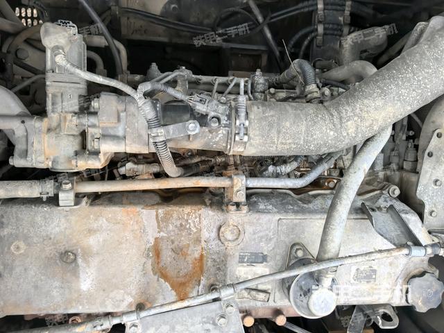 發(fā)動(dòng)機(jī)室(上車部件) 發(fā)動(dòng)機(jī)室(上車部件)