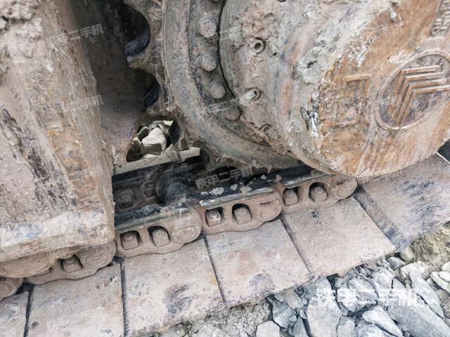 右側(cè)行走馬達(dá)蓋板(行走機(jī)構(gòu)) 右側(cè)行走馬達(dá)蓋板(行走機(jī)構(gòu))