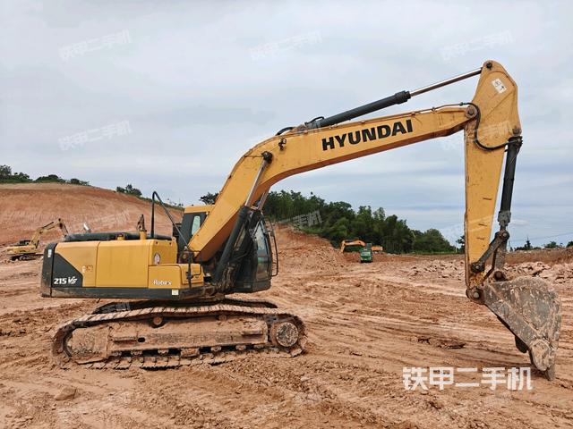 右前45(整機(jī)外觀) 右前45(整機(jī)外觀)