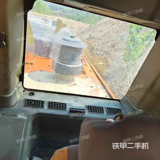 后窗玻璃角標(biāo)(駕駛室部分) 后窗玻璃角標(biāo)(駕駛室部分)