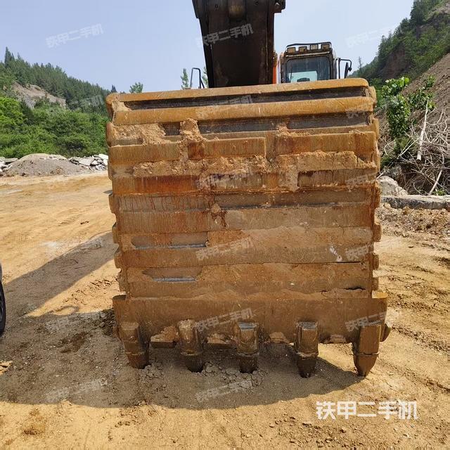 鏟斗45度(工作和回轉(zhuǎn)裝置) 鏟斗45度(工作和回轉(zhuǎn)裝置)
