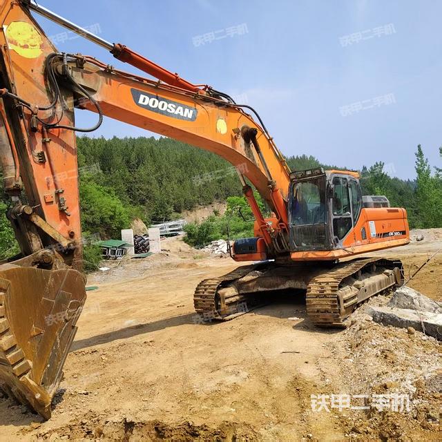 斗山DX380LC挖掘機