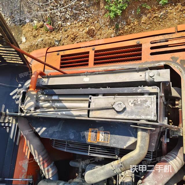 水箱+風(fēng)扇特寫(上車部件) 水箱+風(fēng)扇特寫(上車部件)