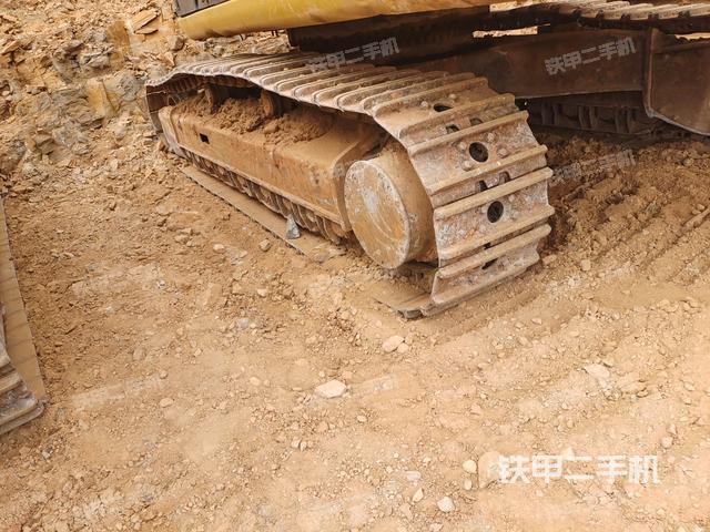 左側(cè)履帶整體?(行走機構(gòu)) 左側(cè)履帶整體?(行走機構(gòu))