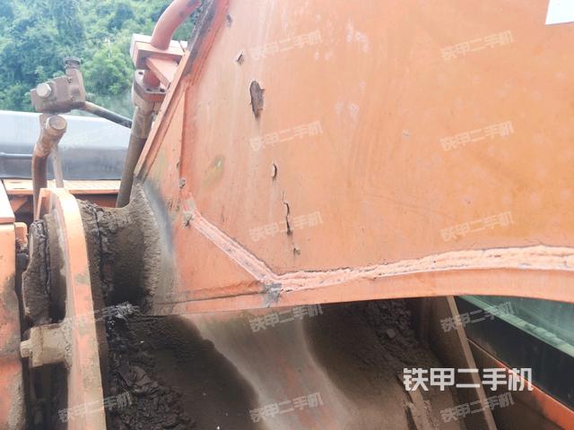 大臂根部?斜視(工作和回轉(zhuǎn)裝置) 大臂根部?斜視(工作和回轉(zhuǎn)裝置)