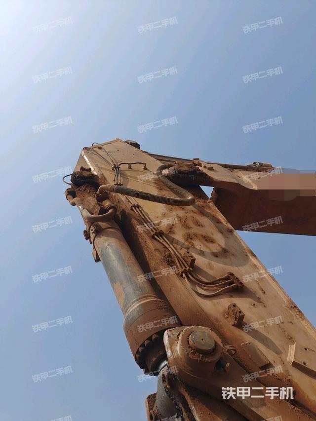 大臂根部?斜視(工作和回轉(zhuǎn)裝置) 大臂根部?斜視(工作和回轉(zhuǎn)裝置)