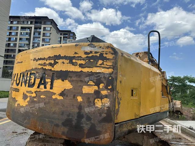 整機(jī)右后45°(整機(jī)外觀) 整機(jī)右后45°(整機(jī)外觀)
