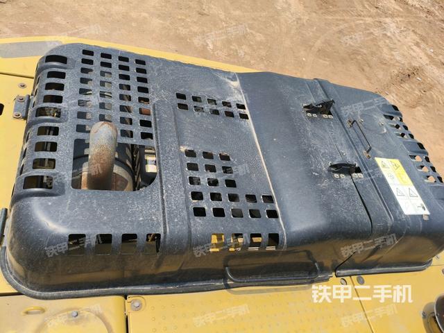 氣門室蓋螺絲特寫(上車部件) 氣門室蓋螺絲特寫(上車部件)