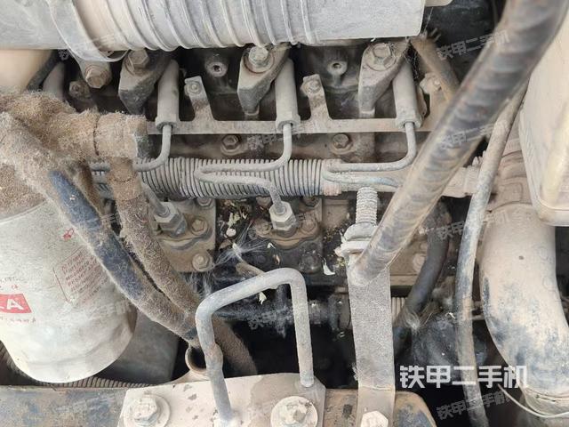 發(fā)動機整體俯視(整機外觀) 發(fā)動機整體俯視(整機外觀)
