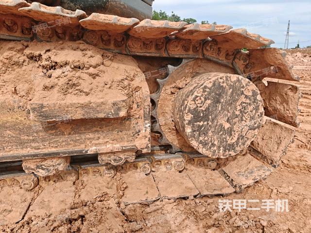 右側(cè)行走馬達(dá)蓋板(行走機(jī)構(gòu)) 右側(cè)行走馬達(dá)蓋板(行走機(jī)構(gòu))