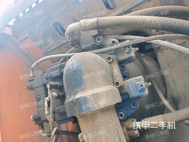 液壓泵斜45?左(大件艙室) 液壓泵斜45?左(大件艙室)