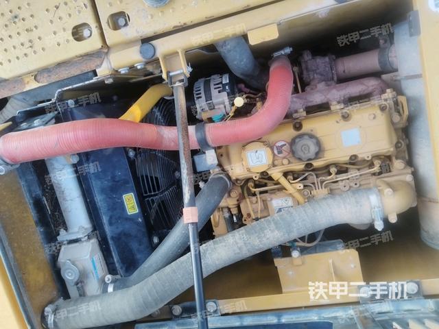 發(fā)動機整體俯視(整機外觀) 發(fā)動機整體俯視(整機外觀)