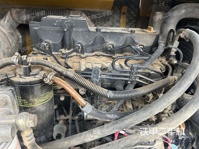 發(fā)動機(jī)整體俯視(整機(jī)外觀) 發(fā)動機(jī)整體俯視(整機(jī)外觀)