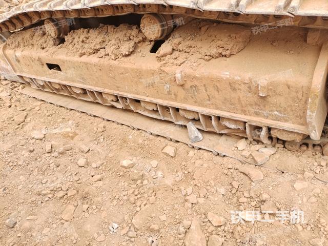 左側(cè)行走馬達蓋板(行走機構(gòu)) 左側(cè)行走馬達蓋板(行走機構(gòu))