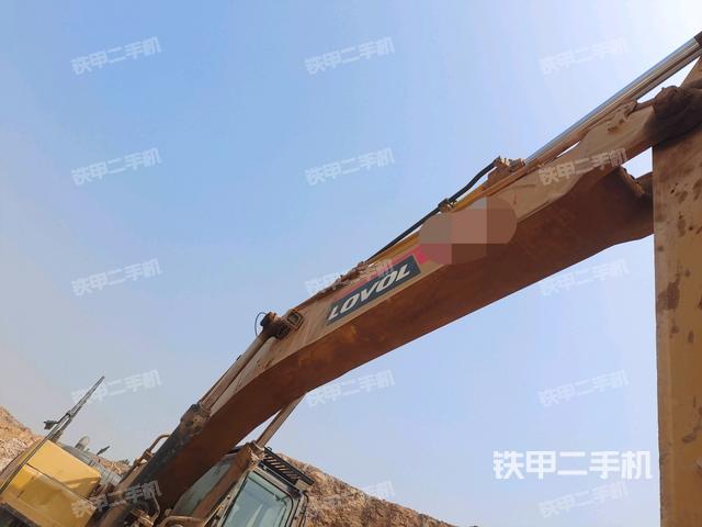 大臂油缸整體?豎拍(工作和回轉(zhuǎn)裝置) 大臂油缸整體?豎拍(工作和回轉(zhuǎn)裝置)
