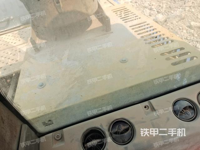 駕駛室左后45度(駕駛室部分) 駕駛室左后45度(駕駛室部分)