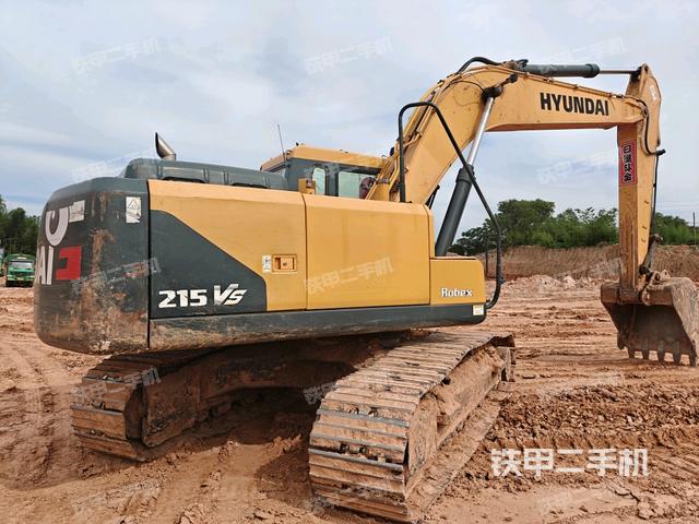 右后45(整機(jī)外觀) 右后45(整機(jī)外觀)