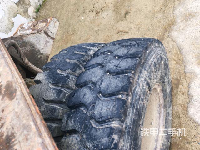 右導(dǎo)向輪(行走機(jī)構(gòu)) 右導(dǎo)向輪(行走機(jī)構(gòu))