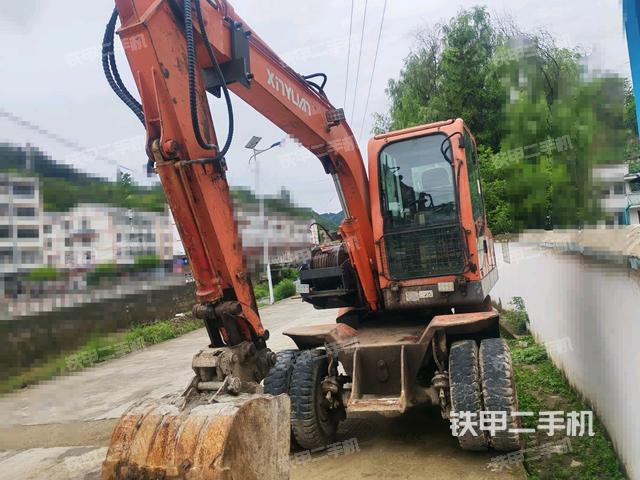 新源XY75W-8挖掘機