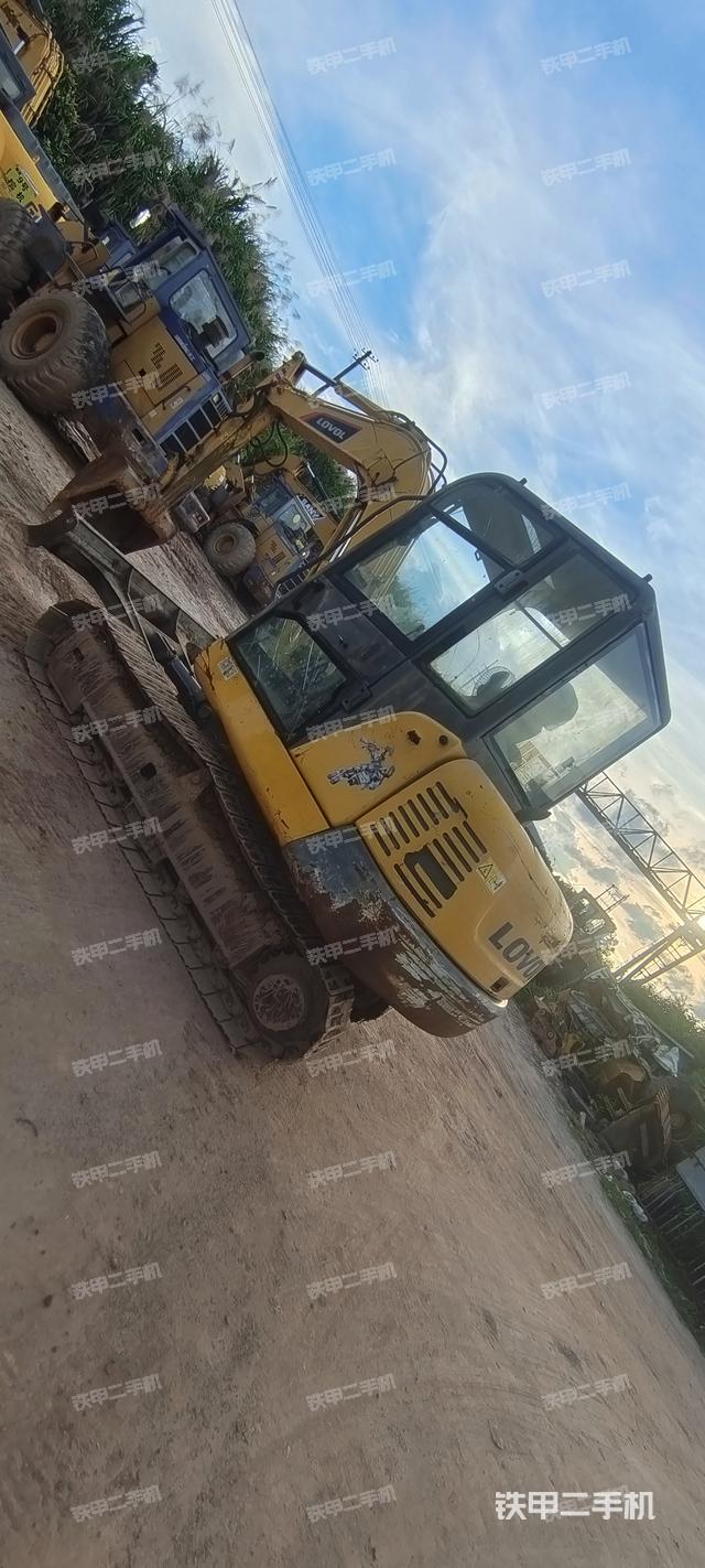 雷沃重工FR65E挖掘機