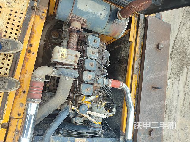 發(fā)動機整體俯視(整機外觀) 發(fā)動機整體俯視(整機外觀)