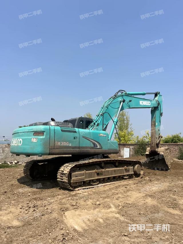 整機(jī)右后45°(整機(jī)外觀) 整機(jī)右后45°(整機(jī)外觀)