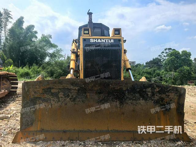 整機右后45°（設備外觀及核心部件）